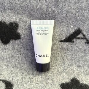 NEW！Chanel La mousse camellia cleansing sample 5ml
